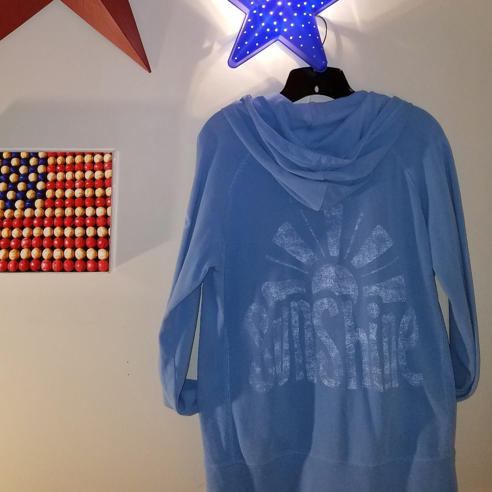 Women's hooded sweatshirt